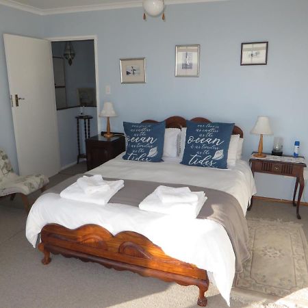 No. 1 Living Waters Apartman Simonʼs Town Kültér fotó