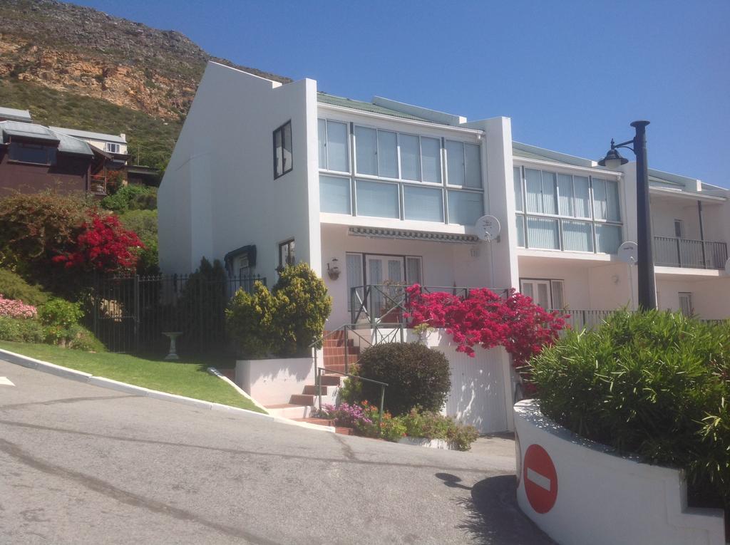 No. 1 Living Waters Apartman Simonʼs Town Kültér fotó